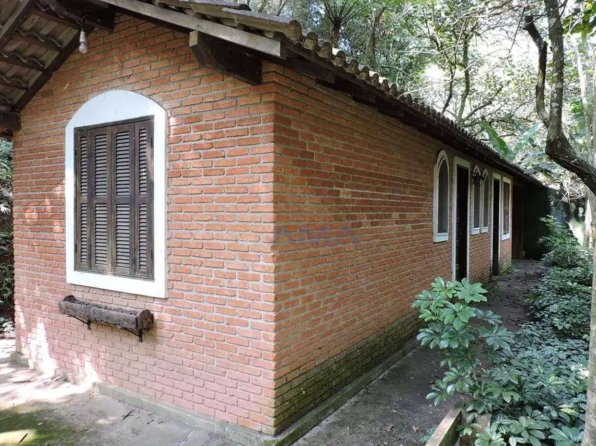 Casa de Condomínio com 3 quartos à venda, 5300m2 em Chácaras do Peroba, Jandira - SP - imagem 3 Foto 3 de Casa de Condomínio com 3 quartos à venda, 5300m2 em Chácaras do Peroba, Jandira - SP
