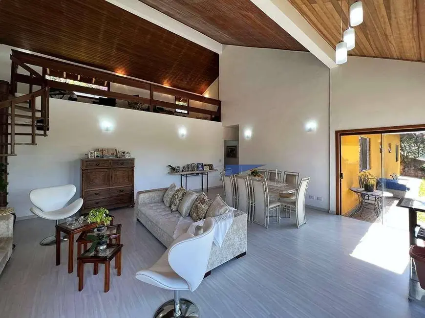 Casa com 4 quartos à venda, 1459m2 em Chácara Santa Lúcia, Carapicuiba - SP - imagem 9 Foto 9 de Casa com 4 quartos à venda, 1459m2 em Chácara Santa Lúcia, Carapicuiba - SP