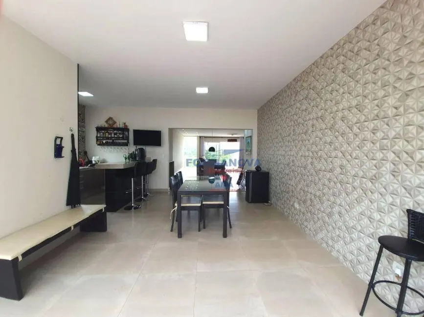 Foto 6 de Casa de Condomínio com 3 quartos à venda, 421m2 em Parque Dom Henrique, Cotia - SP