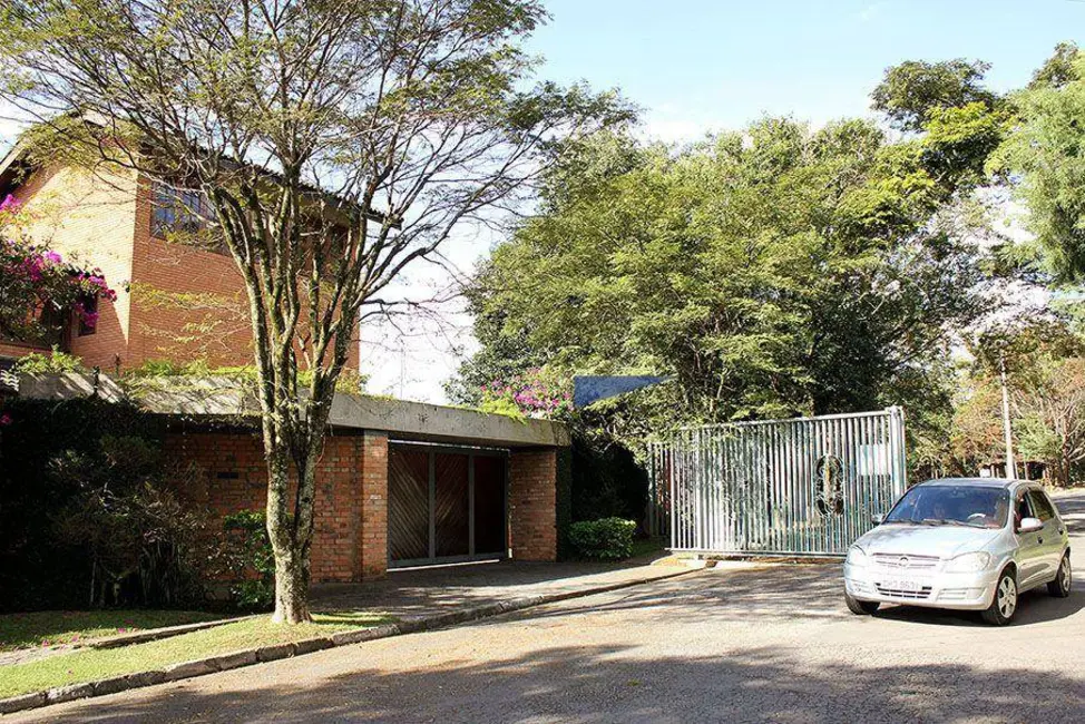 Casa de Condomínio com 4 quartos à venda, 1500m2 em Pousada dos Bandeirantes, Carapicuiba - SP - imagem 3 Foto 3 de Casa de Condomínio com 4 quartos à venda, 1500m2 em Pousada dos Bandeirantes, Carapicuiba - SP