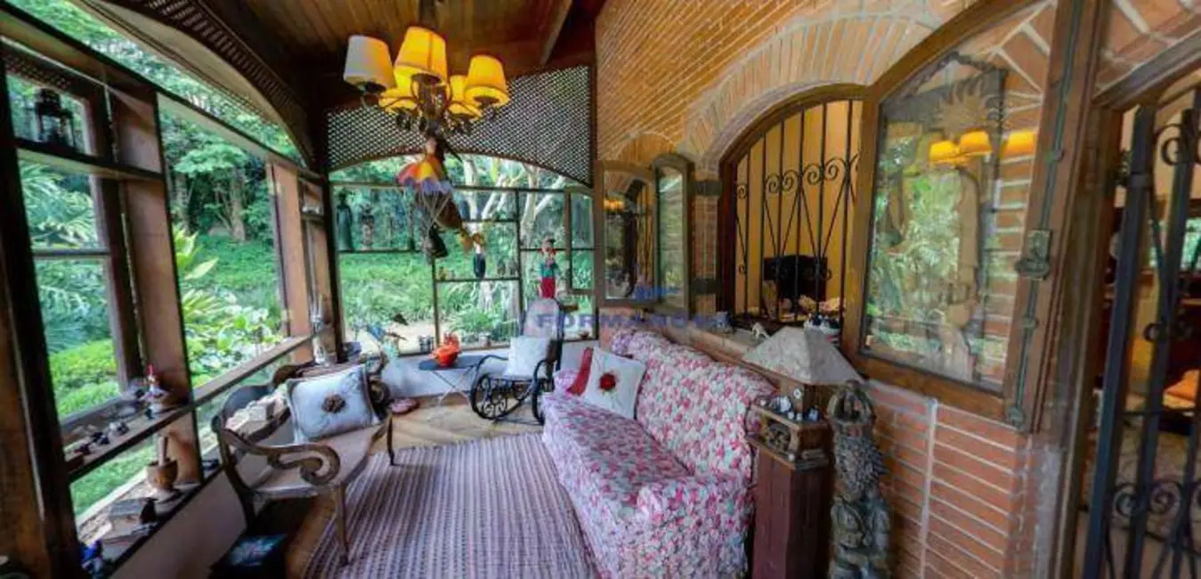 Casa de Condomínio com 3 quartos à venda, 1450m2 em Pousada dos Bandeirantes, Carapicuiba - SP - imagem 6 Foto 6 de Casa de Condomínio com 3 quartos à venda, 1450m2 em Pousada dos Bandeirantes, Carapicuiba - SP