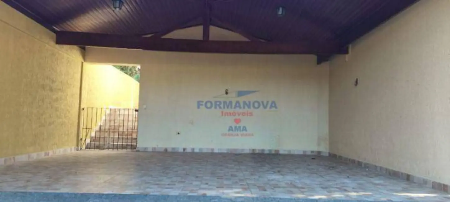 Casa de Condomínio com 3 quartos à venda e para alugar, 630m2 em Jardim do Golf I, Jandira - SP - imagem 3 Foto 3 de Casa de Condomínio com 3 quartos à venda e para alugar, 630m2 em Jardim do Golf I, Jandira - SP