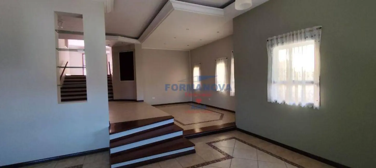 Casa de Condomínio com 3 quartos à venda e para alugar, 630m2 em Jardim do Golf I, Jandira - SP - imagem 9 Foto 9 de Casa de Condomínio com 3 quartos à venda e para alugar, 630m2 em Jardim do Golf I, Jandira - SP