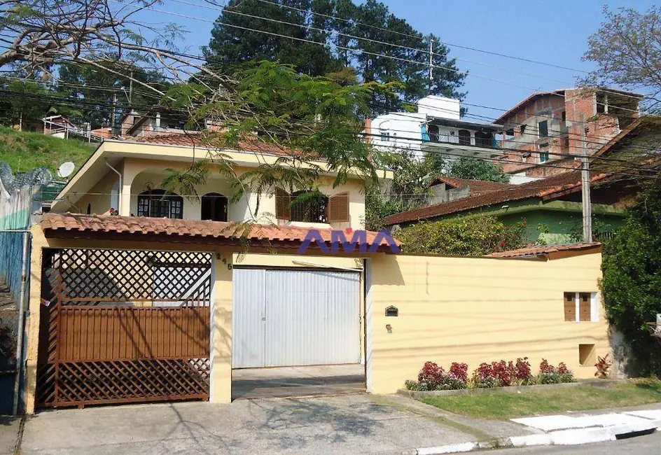 Foto 1 de Casa com 2 quartos à venda, 300m2 em Jardim dos Ipês, Cotia - SP