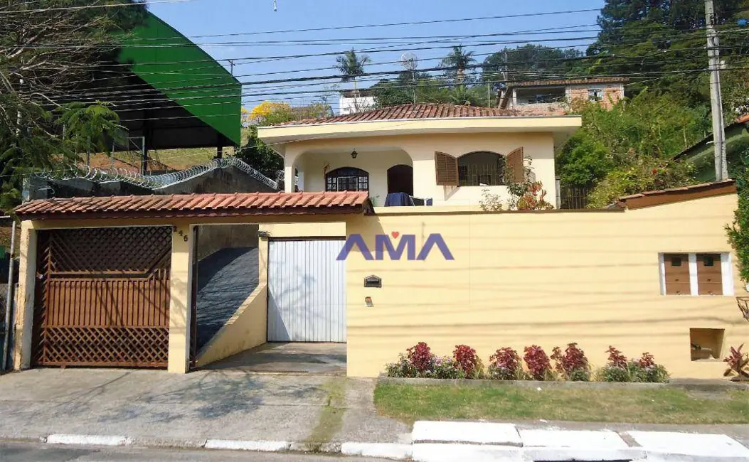 Foto 2 de Casa com 2 quartos à venda, 300m2 em Jardim dos Ipês, Cotia - SP