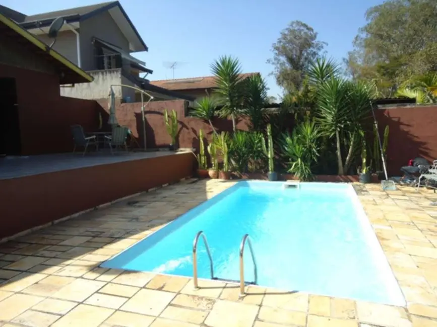 Foto 2 de Casa de Condomínio com 3 quartos à venda, 600m2 em Jardim do Golf I, Jandira - SP