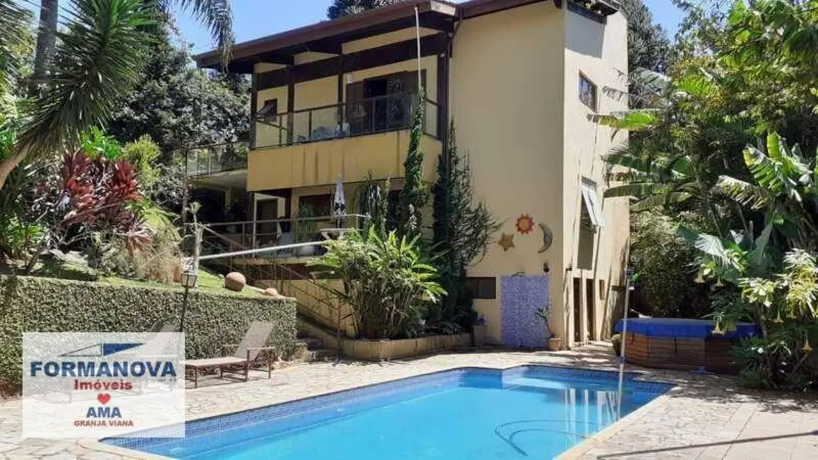 Casa de Condomínio com 3 quartos à venda, 1000m2 em Granja Caiapiá, Cotia - SP - imagem 4 Foto 4 de Casa de Condomínio com 3 quartos à venda, 1000m2 em Granja Caiapiá, Cotia - SP