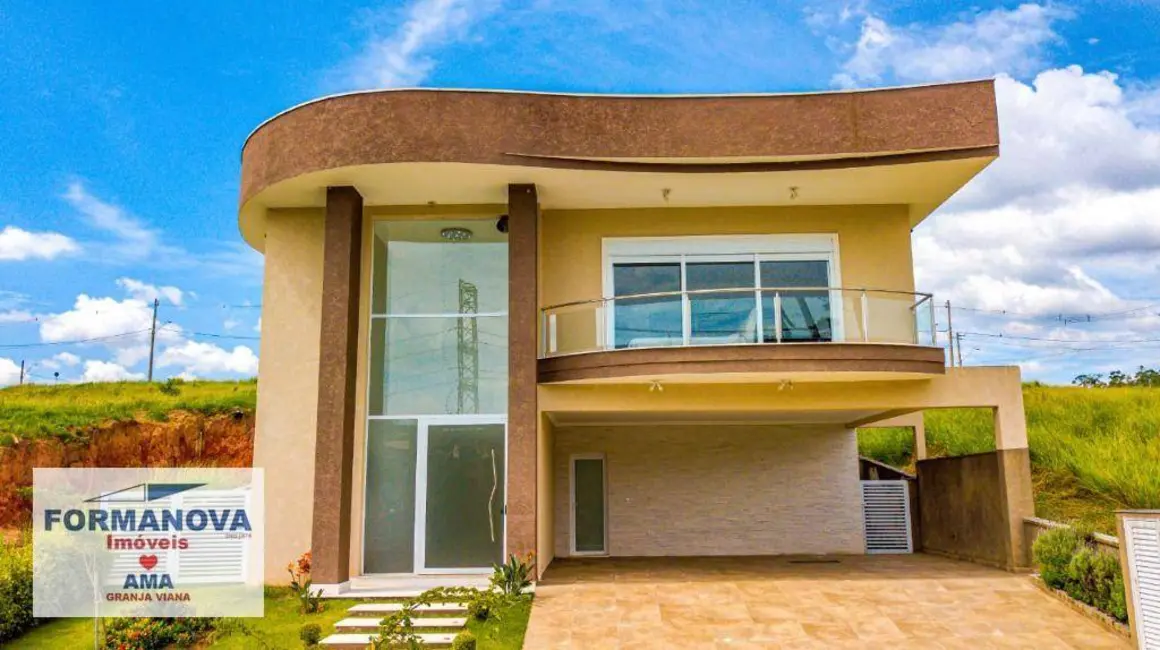 Foto 1 de Casa de Condomínio com 3 quartos à venda, 580m2 em Jardim do Golf I, Jandira - SP