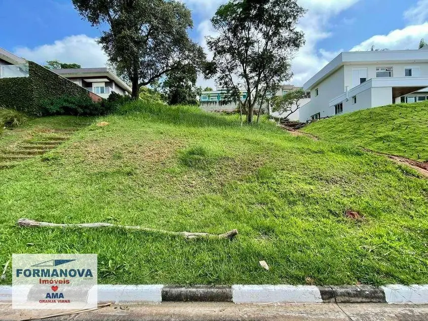 Foto 3 de Terreno / Lote à venda, 700m2 em Embu Das Artes - SP