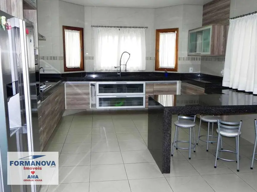 Casa com 5 quartos à venda, 1470m2 em Pousada dos Bandeirantes, Carapicuiba - SP - imagem 4 Foto 4 de Casa com 5 quartos à venda, 1470m2 em Pousada dos Bandeirantes, Carapicuiba - SP