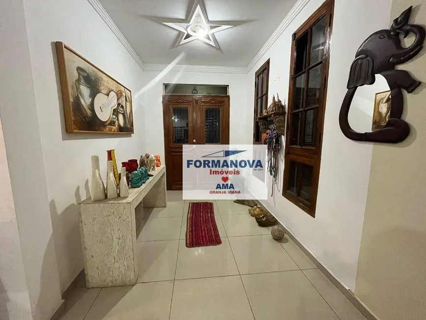 Foto 2 de Casa de Condomínio com 3 quartos à venda, 500m2 em Granja Carneiro Viana, Cotia - SP