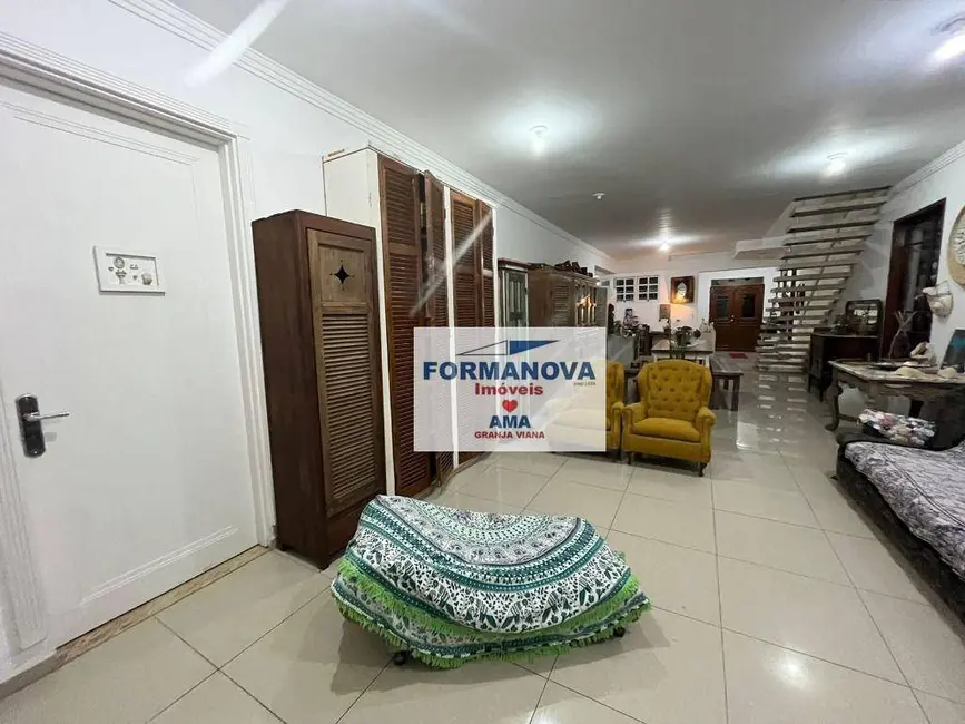 Foto 3 de Casa de Condomínio com 3 quartos à venda, 500m2 em Granja Carneiro Viana, Cotia - SP