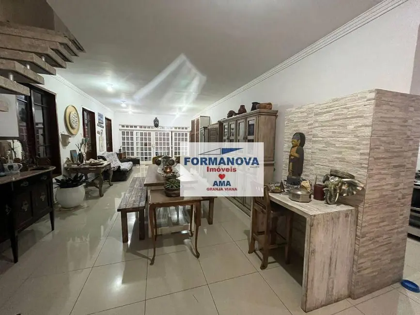 Foto 5 de Casa de Condomínio com 3 quartos à venda, 500m2 em Granja Carneiro Viana, Cotia - SP