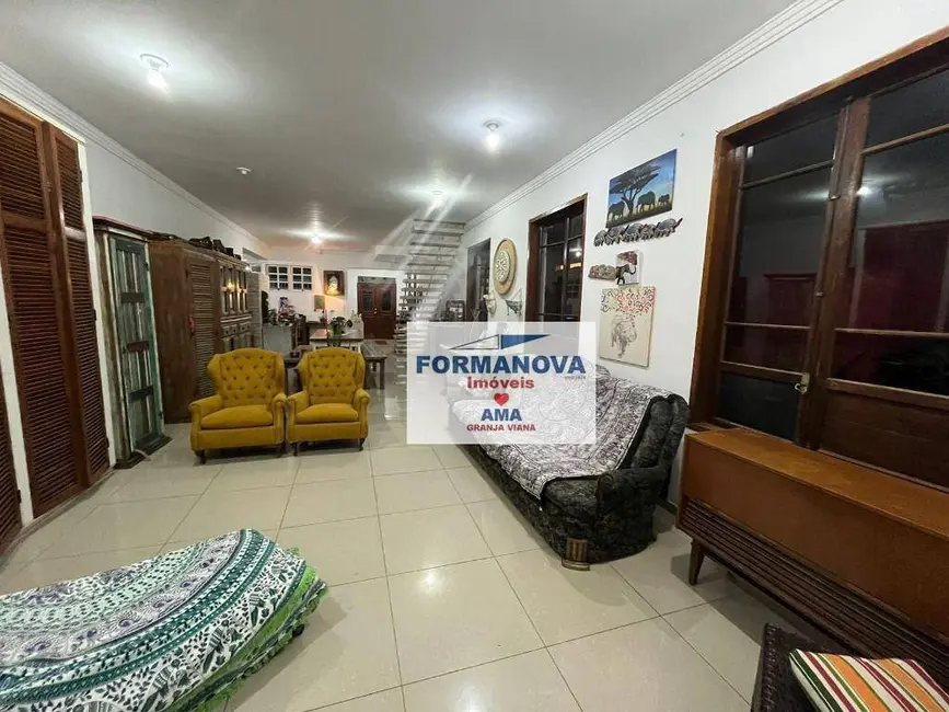Foto 4 de Casa de Condomínio com 3 quartos à venda, 500m2 em Granja Carneiro Viana, Cotia - SP