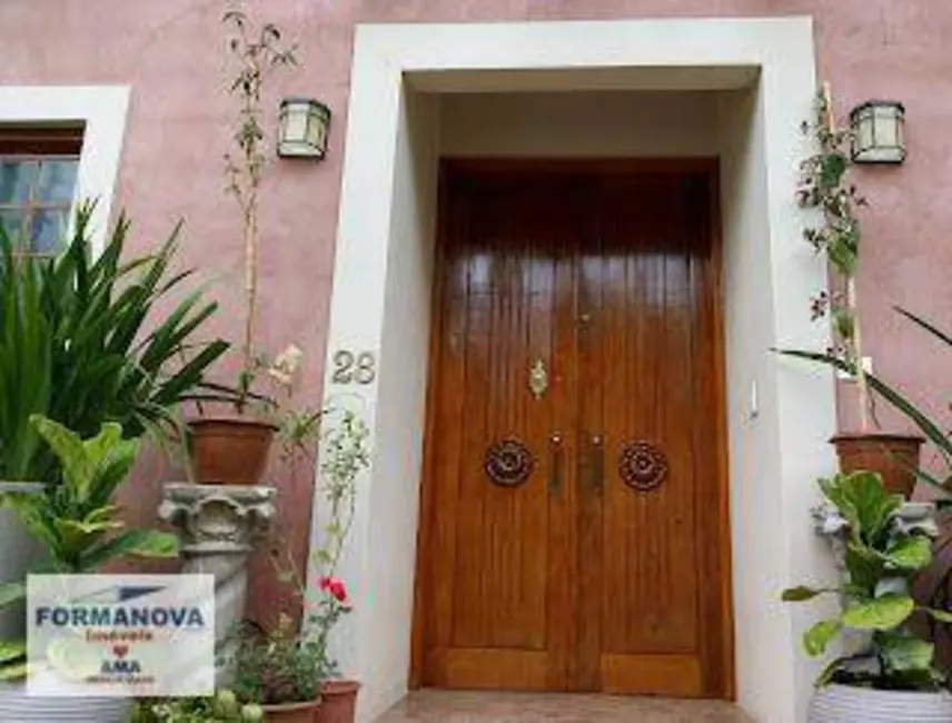 Foto 9 de Casa de Condomínio com 3 quartos à venda, 600m2 em Chácara de La Rocca, Carapicuiba - SP