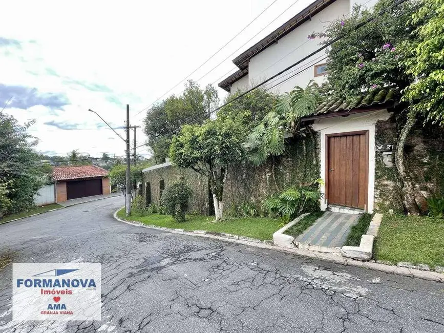 Casa de Condomínio com 4 quartos à venda, 478m2 em Terras do Madeira, Carapicuiba - SP - imagem 3 Foto 3 de Casa de Condomínio com 4 quartos à venda, 478m2 em Terras do Madeira, Carapicuiba - SP