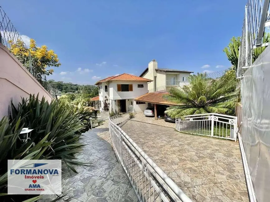 Foto 4 de Casa de Condomínio com 3 quartos à venda, 947m2 em Chácara das Paineiras, Carapicuiba - SP