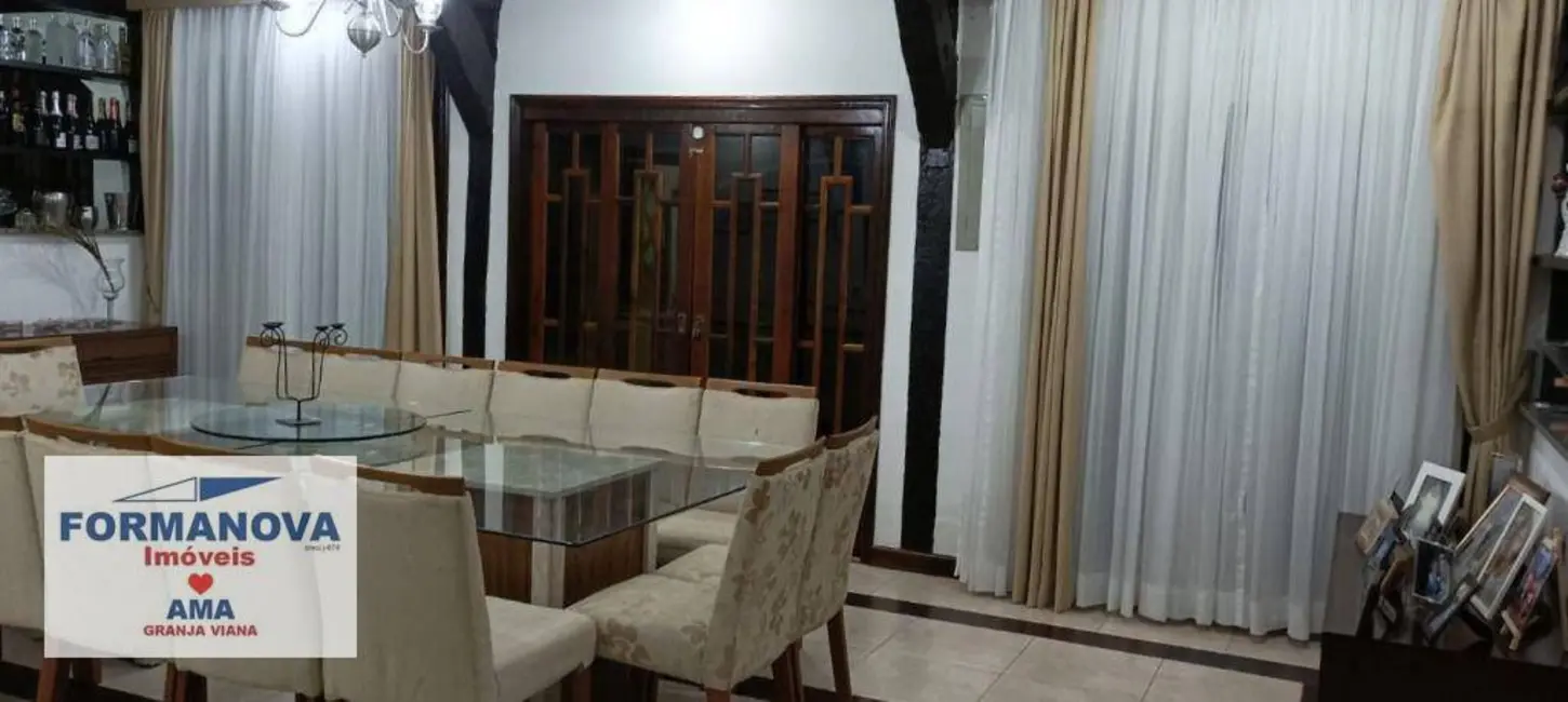 Casa de Condomínio com 5 quartos à venda, 1680m2 em Pousada dos Bandeirantes, Carapicuiba - SP - imagem 8 Foto 8 de Casa de Condomínio com 5 quartos à venda, 1680m2 em Pousada dos Bandeirantes, Carapicuiba - SP