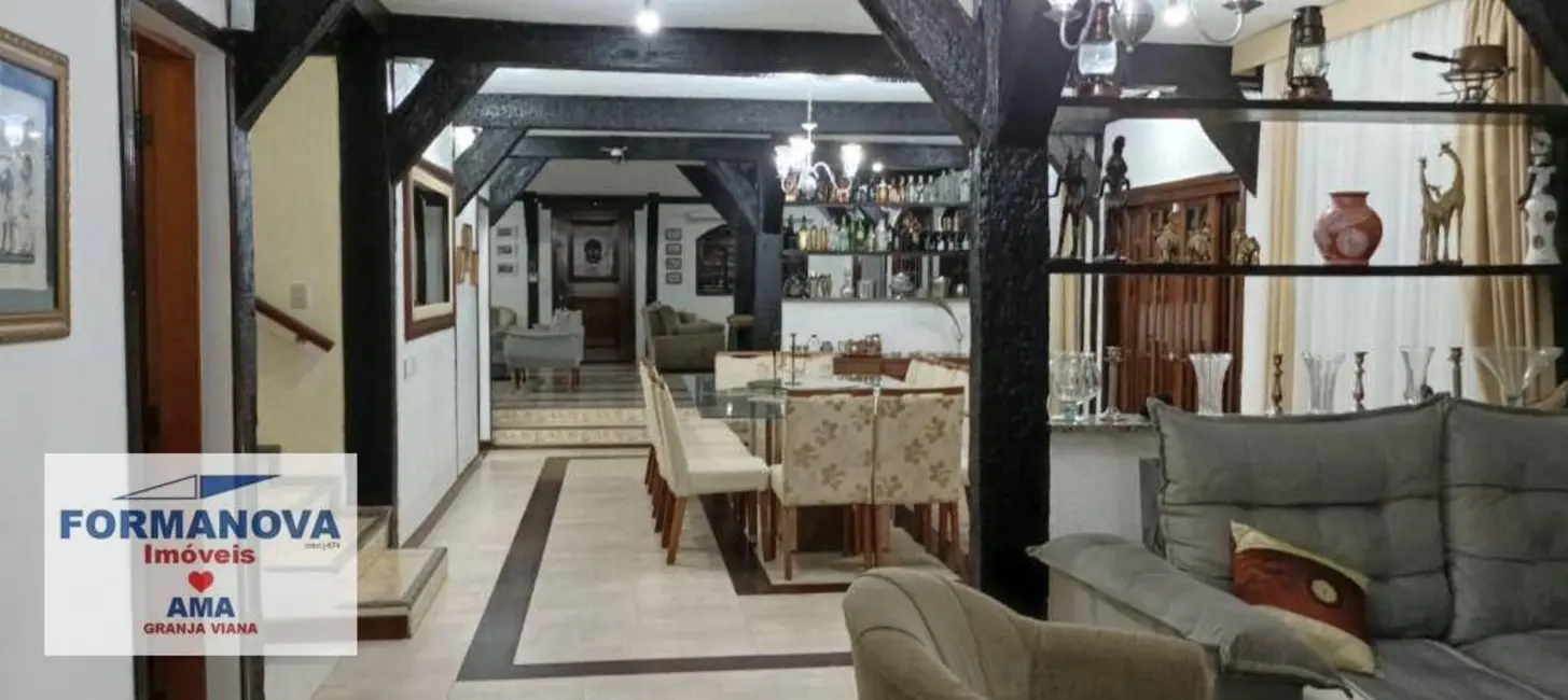 Casa de Condomínio com 5 quartos à venda, 1680m2 em Pousada dos Bandeirantes, Carapicuiba - SP - imagem 5 Foto 5 de Casa de Condomínio com 5 quartos à venda, 1680m2 em Pousada dos Bandeirantes, Carapicuiba - SP