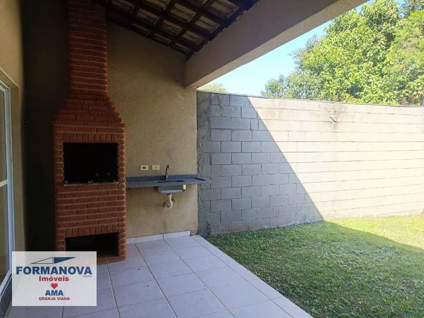 Casa de Condomínio com 3 quartos para alugar, 170m2 em Parque Rincão, Cotia - SP - imagem 4 Foto 4 de Casa de Condomínio com 3 quartos para alugar, 170m2 em Parque Rincão, Cotia - SP