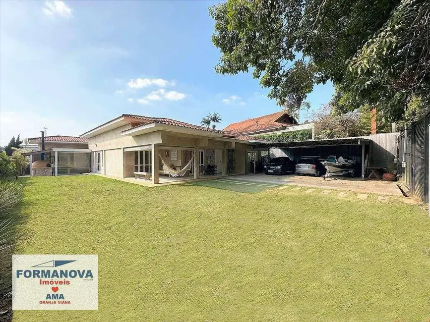 Casa de Condomínio com 3 quartos à venda, 1041m2 em Jardim Passárgada I, Cotia - SP - imagem 1 Foto 1 de Casa de Condomínio com 3 quartos à venda, 1041m2 em Jardim Passárgada I, Cotia - SP