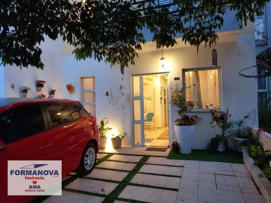 Casa de Condomínio com 3 quartos à venda, 125m2 em Cotia - SP - imagem 5 Foto 5 de Casa de Condomínio com 3 quartos à venda, 125m2 em Cotia - SP