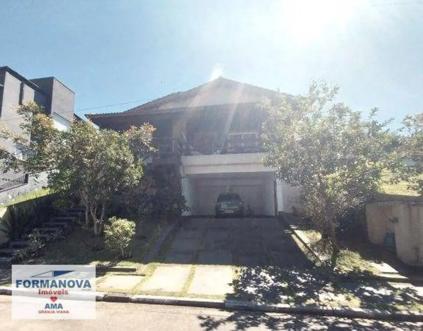 Foto 2 de Casa de Condomínio com 3 quartos à venda, 500m2 em Jardim Caiapiá, Cotia - SP