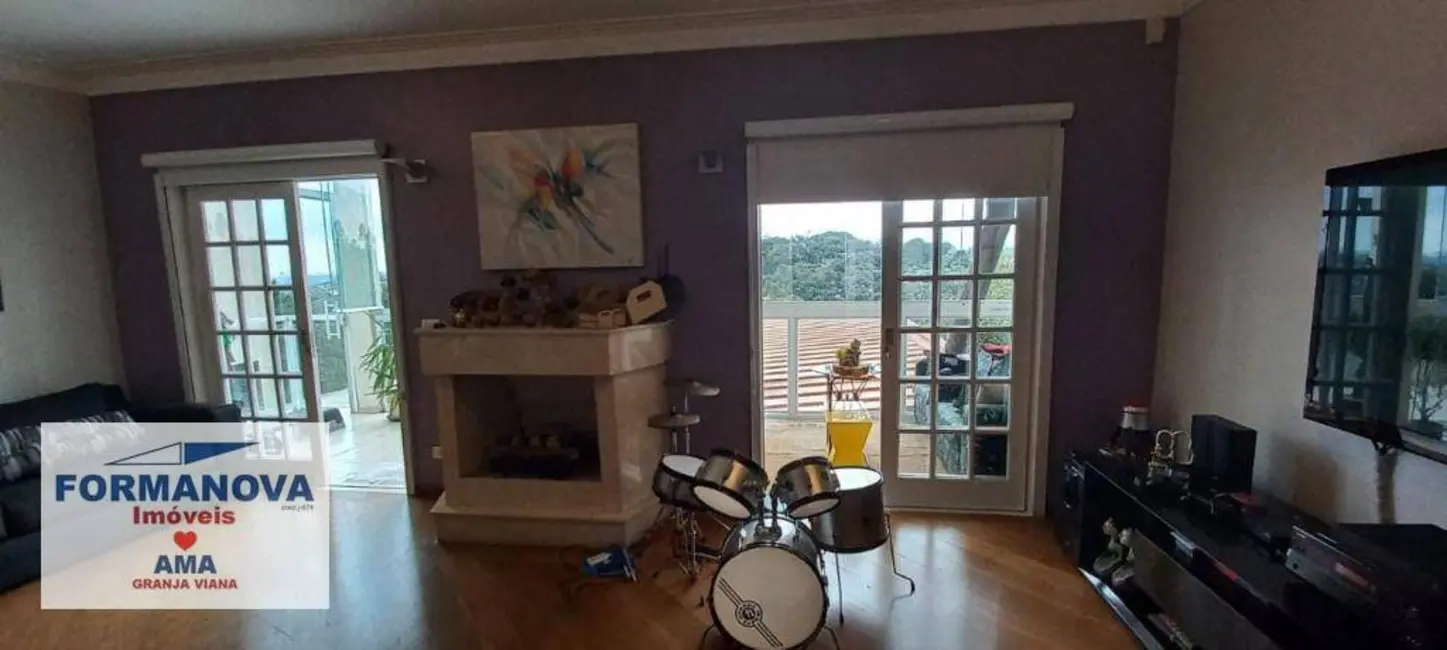 Casa de Condomínio com 3 quartos à venda, 410m2 em Chácara Canta Galo, Cotia - SP - imagem 6 Foto 6 de Casa de Condomínio com 3 quartos à venda, 410m2 em Chácara Canta Galo, Cotia - SP