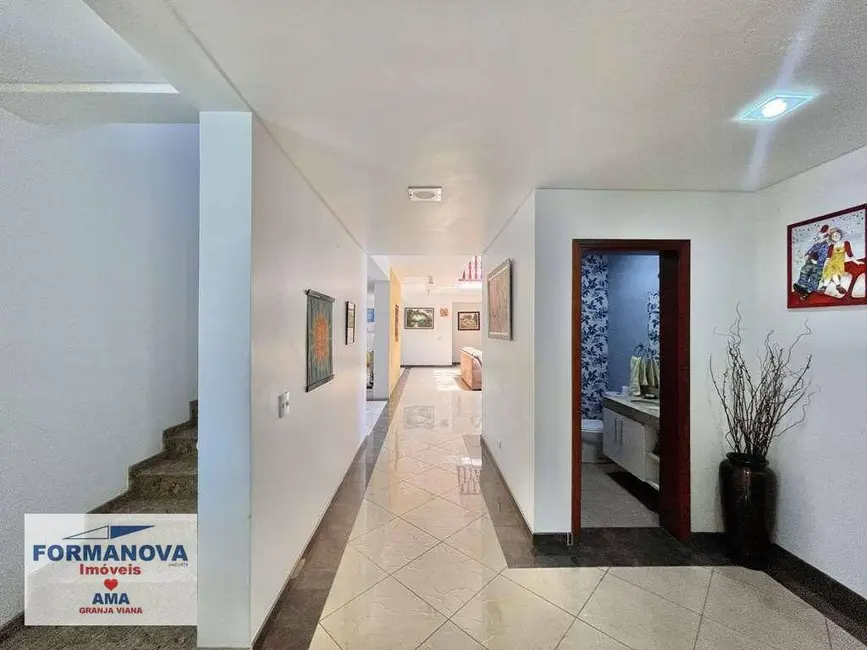 Casa de Condomínio com 6 quartos à venda, 1043m2 em Pousada dos Bandeirantes, Carapicuiba - SP - imagem 8 Foto 8 de Casa de Condomínio com 6 quartos à venda, 1043m2 em Pousada dos Bandeirantes, Carapicuiba - SP