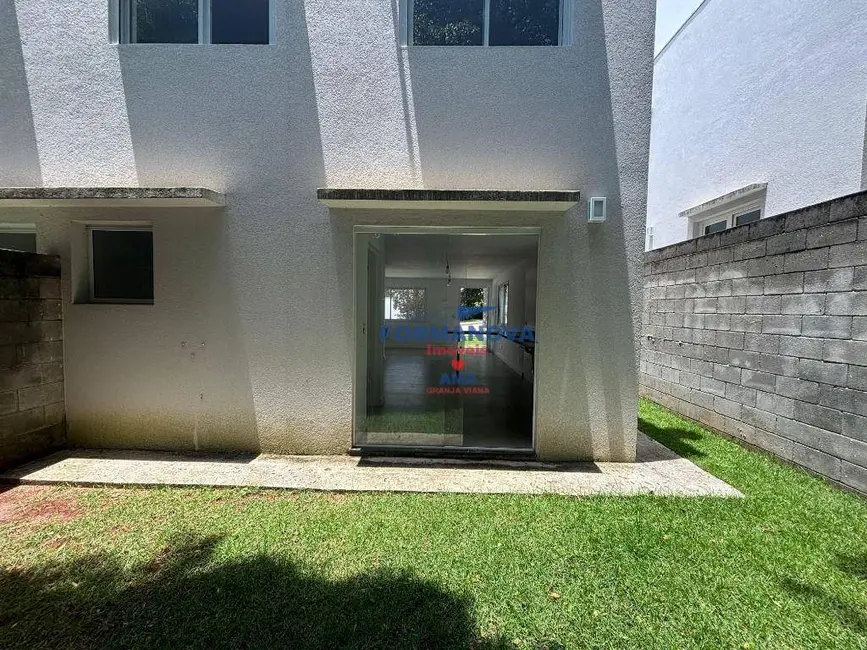 Casa de Condomínio com 3 quartos à venda, 140m2 em Cotia - SP - imagem 4 Foto 4 de Casa de Condomínio com 3 quartos à venda, 140m2 em Cotia - SP