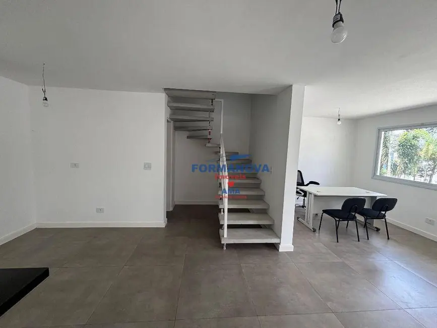 Casa de Condomínio com 3 quartos à venda, 140m2 em Cotia - SP - imagem 7 Foto 7 de Casa de Condomínio com 3 quartos à venda, 140m2 em Cotia - SP