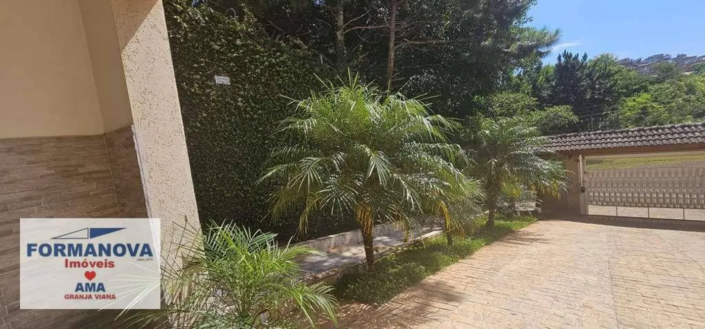 Casa de Condomínio com 3 quartos à venda, 1000m2 em Chácara Vale do Rio Cotia, Carapicuiba - SP - imagem 3 Foto 3 de Casa de Condomínio com 3 quartos à venda, 1000m2 em Chácara Vale do Rio Cotia, Carapicuiba - SP