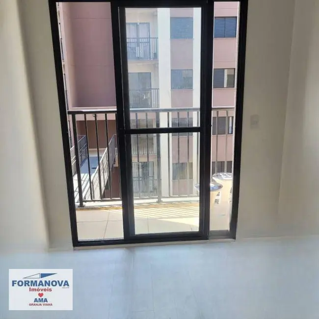 Foto 6 de Apartamento com 2 quartos à venda, 47m2 em Cotia - SP