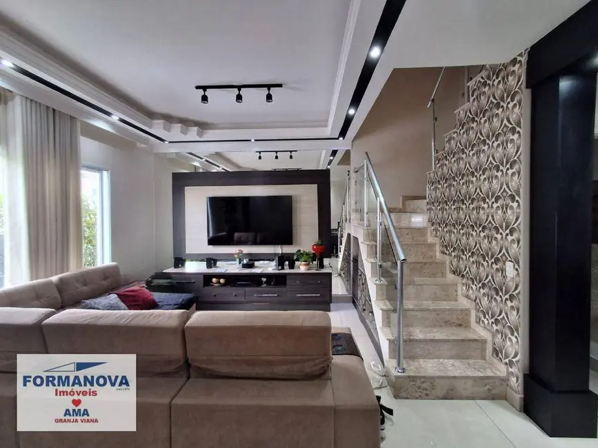 Casa de Condomínio com 3 quartos à venda, 212m2 em Chácara Canta Galo, Cotia - SP - imagem 5 Foto 5 de Casa de Condomínio com 3 quartos à venda, 212m2 em Chácara Canta Galo, Cotia - SP