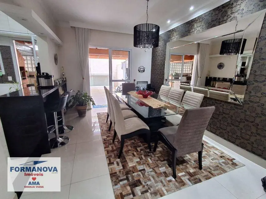 Casa de Condomínio com 3 quartos à venda, 212m2 em Chácara Canta Galo, Cotia - SP - imagem 9 Foto 9 de Casa de Condomínio com 3 quartos à venda, 212m2 em Chácara Canta Galo, Cotia - SP