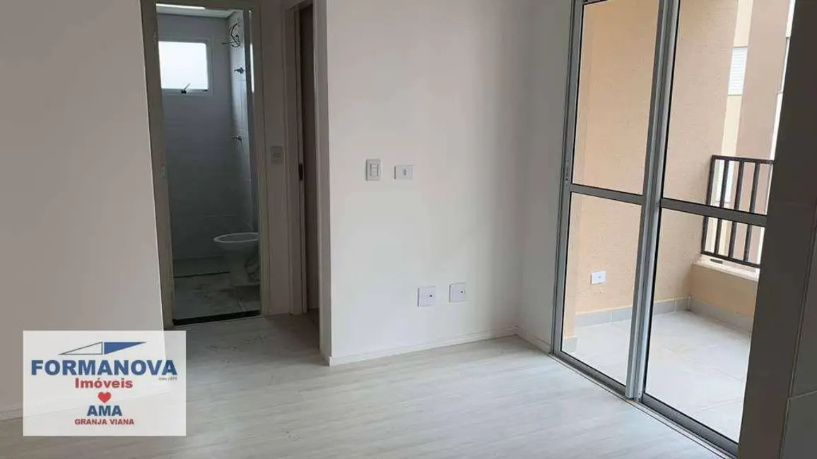 Foto 3 de Apartamento com 2 quartos à venda, 41m2 em Jardim da Glória, Cotia - SP