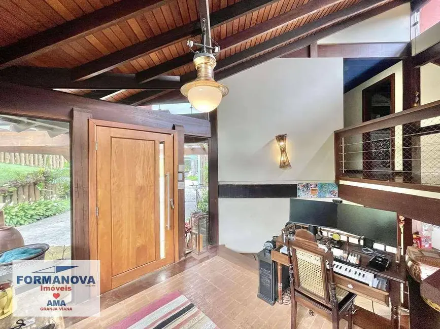 Casa de Condomínio com 3 quartos à venda, 1323m2 em Carapicuiba - SP - imagem 8 Foto 8 de Casa de Condomínio com 3 quartos à venda, 1323m2 em Carapicuiba - SP
