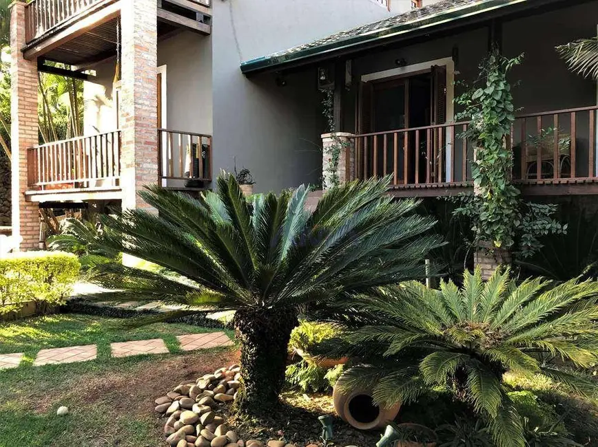 Foto 2 de Casa de Condomínio com 4 quartos à venda, 1000m2 em Carapicuiba - SP