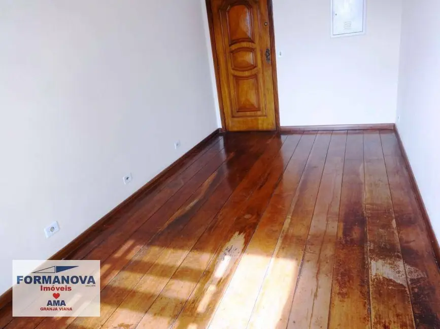 Apartamento com 3 quartos para alugar, 68m2 em Granja Viana II, Cotia - SP - imagem 2 Foto 2 de Apartamento com 3 quartos para alugar, 68m2 em Granja Viana II, Cotia - SP