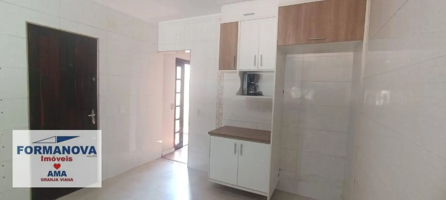 Foto 6 de Casa com 2 quartos à venda, 128m2 em Jardim Sabiá, Cotia - SP