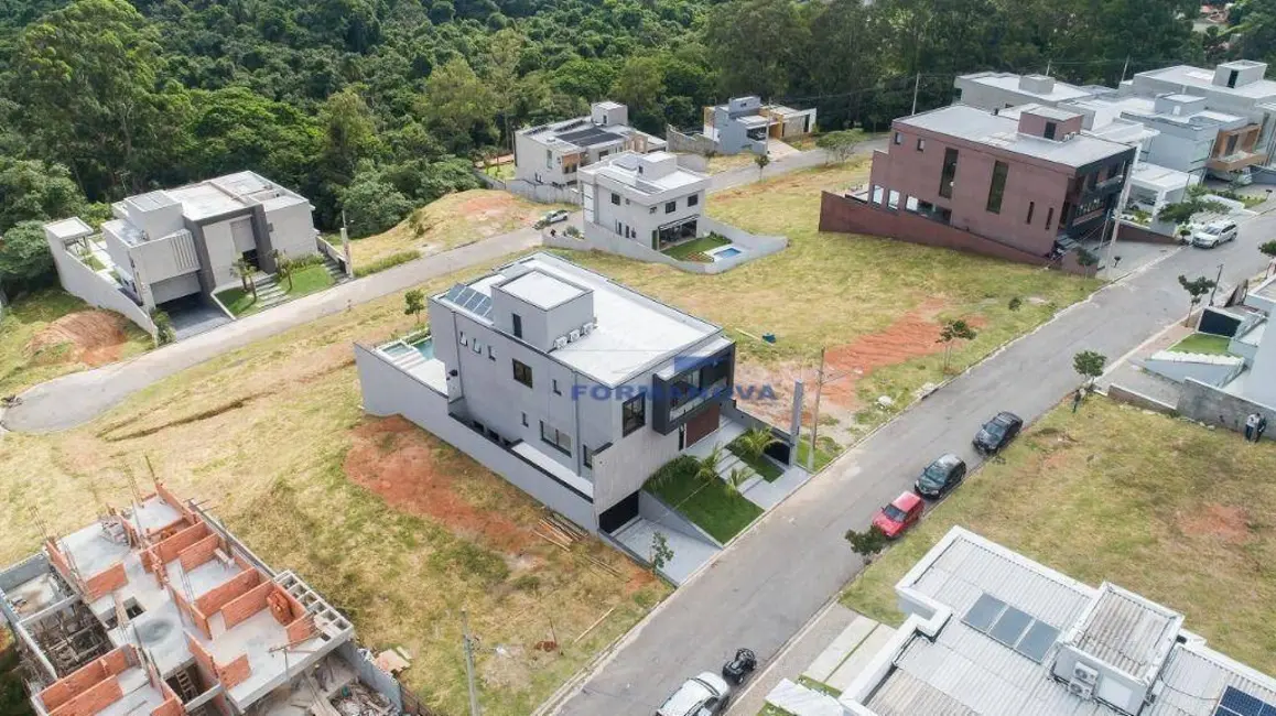 Foto 8 de Casa de Condomínio com 4 quartos à venda, 423m2 em São Paulo II, Cotia - SP