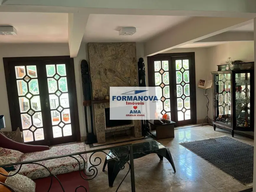 Casa de Condomínio com 4 quartos à venda, 750m2 em São Paulo II, Cotia - SP - imagem 6 Foto 6 de Casa de Condomínio com 4 quartos à venda, 750m2 em São Paulo II, Cotia - SP