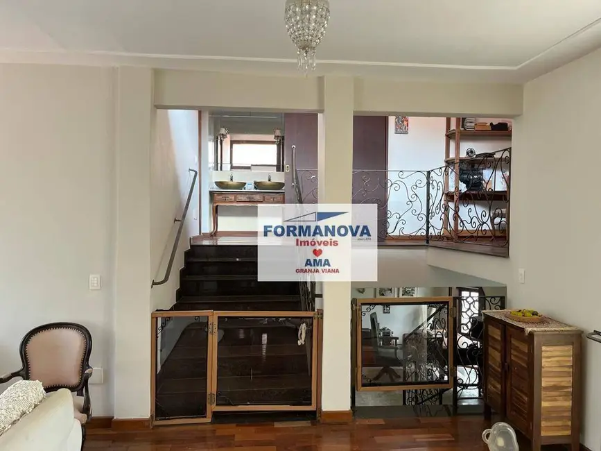 Casa de Condomínio com 4 quartos à venda, 750m2 em São Paulo II, Cotia - SP - imagem 7 Foto 7 de Casa de Condomínio com 4 quartos à venda, 750m2 em São Paulo II, Cotia - SP