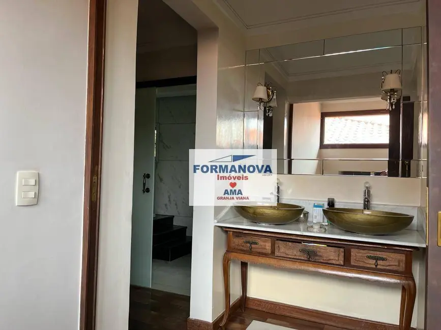 Casa de Condomínio com 4 quartos à venda, 750m2 em São Paulo II, Cotia - SP - imagem 8 Foto 8 de Casa de Condomínio com 4 quartos à venda, 750m2 em São Paulo II, Cotia - SP