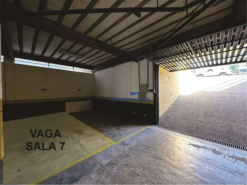 Sala Comercial à venda e para alugar, 39m2 em Granja Viana, Cotia - SP - imagem 6 Foto 6 de Sala Comercial à venda e para alugar, 39m2 em Granja Viana, Cotia - SP
