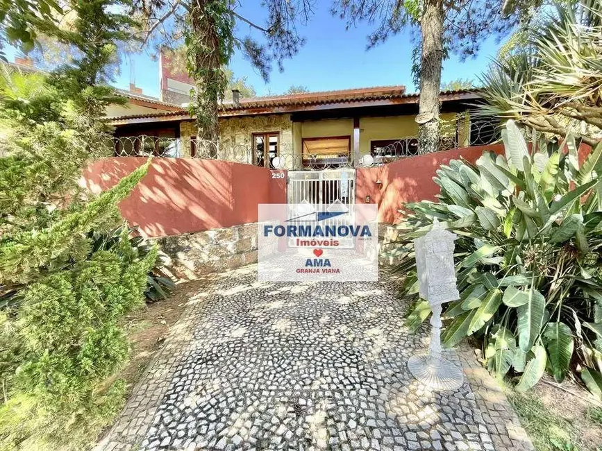 Casa de Condomínio com 5 quartos à venda, 1580m2 em Pousada dos Bandeirantes, Carapicuiba - SP - imagem 5 Foto 5 de Casa de Condomínio com 5 quartos à venda, 1580m2 em Pousada dos Bandeirantes, Carapicuiba - SP