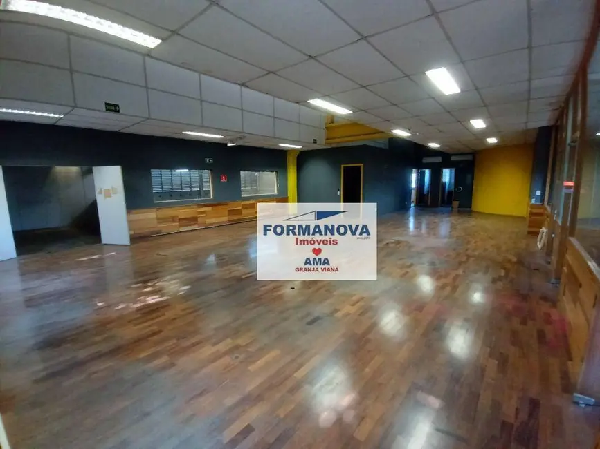 Foto 3 de Armazém / Galpão à venda, 2000m2 em Jardim Barbacena, Cotia - SP