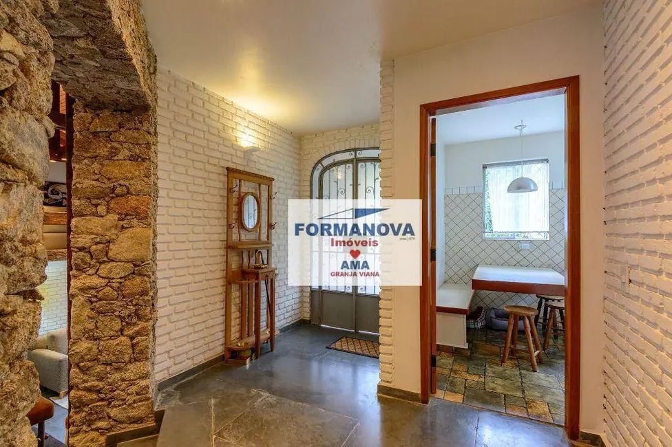 Casa de Condomínio com 4 quartos à venda, 1492m2 em Chácara São João, Carapicuiba - SP - imagem 4 Foto 4 de Casa de Condomínio com 4 quartos à venda, 1492m2 em Chácara São João, Carapicuiba - SP