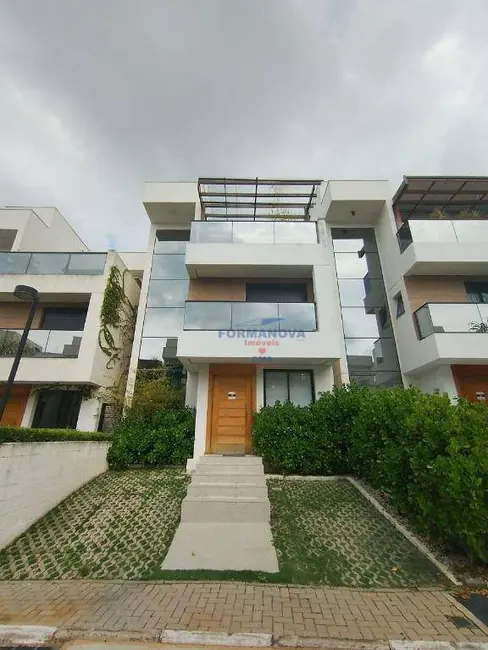 Foto 1 de Casa de Condomínio com 4 quartos para alugar, 275m2 em Parque Rincão, Cotia - SP