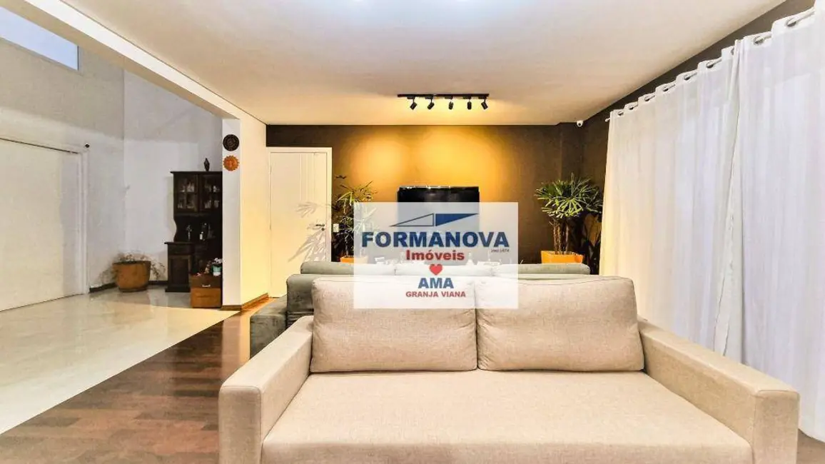 Foto 4 de Casa de Condomínio com 3 quartos à venda, 1430m2 em Parque Dom Henrique, Cotia - SP